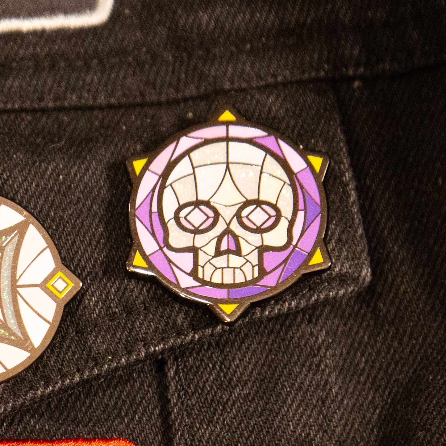 Pin - Mana(Black)